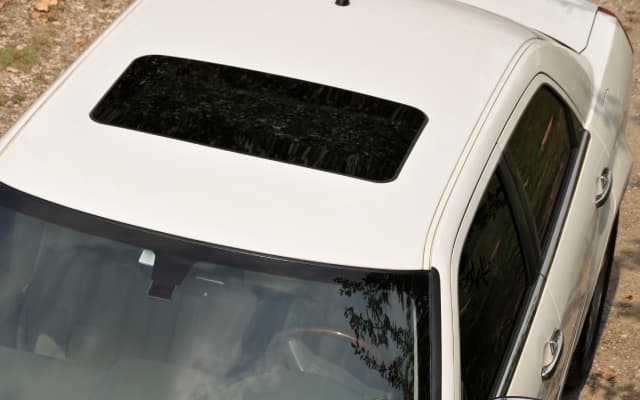 Bengaluru Police Book Man for Allowing Kids to Pop Out of SUV’s Sunroof