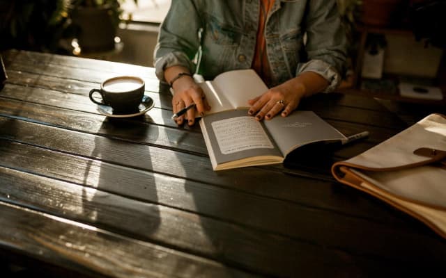 8 Ways a Fiction Editor can Help You Achieve Success