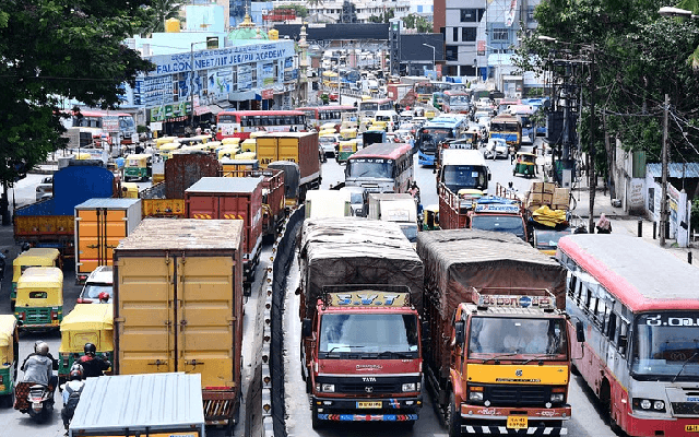 Govt plans to construct 11 new flyovers to ease traffic