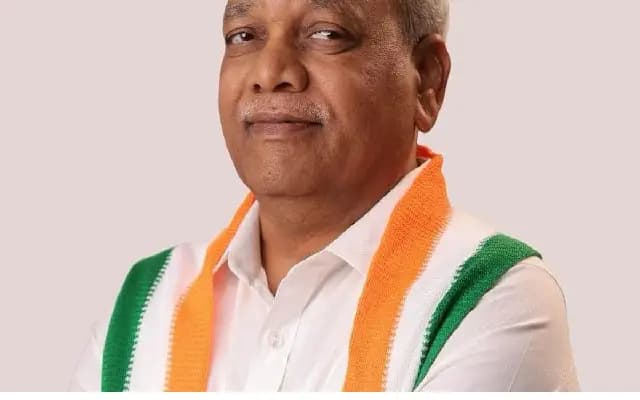 MP Radhakrishna Doddamani Urges Completion of Railway Projects