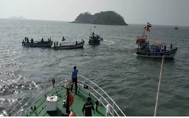 Tourists Rescued from Dangerous Waters at Karwar Beach