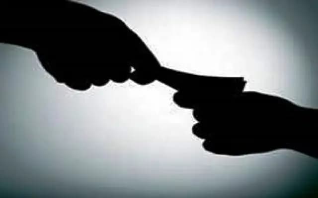 Lokayukta Traps KSRP Inspector in Bribery Case