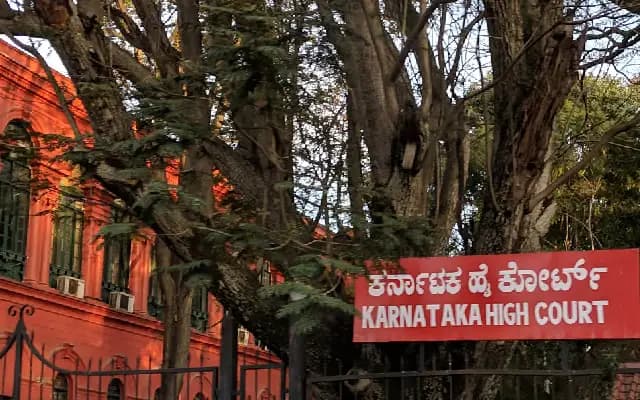 Karnataka HC Takes Suo Motu Cognisance of Illegal Hoardings in Bengaluru