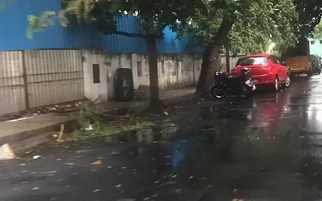 Controversy Brews as BBMP Asphalt Roads During Monsoon in Bengaluru