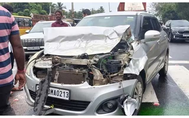 Severe Collision Between School Bus and Car at Moolur