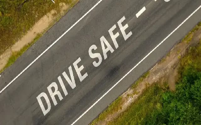 Accident Near Katapady Junction Injures Policeman and Four Passengers