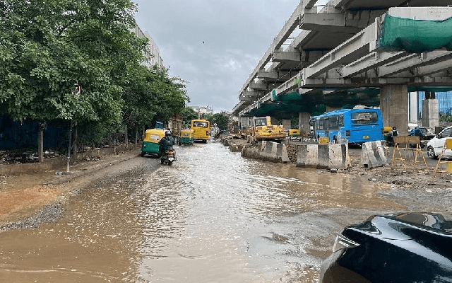 Heavy rains affected normal life in Bengaluru