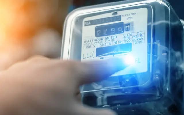 Noida Man Stunned by Electricity Bill of Rs 4 Crores