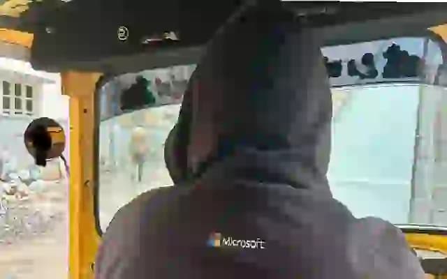Microsoft Engineer Moonlights as Auto-Rickshaw Driver to Combat Loneliness