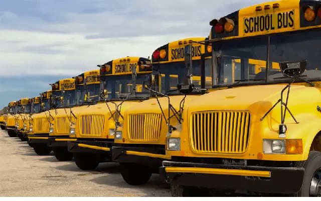 District Administration Implements Safety Guidelines for Buses and School Vehicles