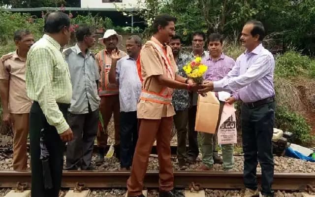 Konkan Railway Crew Averts Potential Accident, Awarded for Alertness