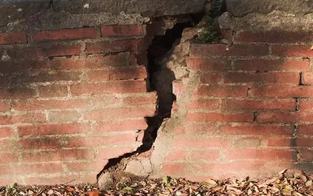 Heavy Rain Leads to Wall Collapse on 17 Year Old, Claims Life
