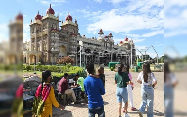 Surge in North Indian Workers Boosts Mysuru’s Hotel Industry Post-COVID