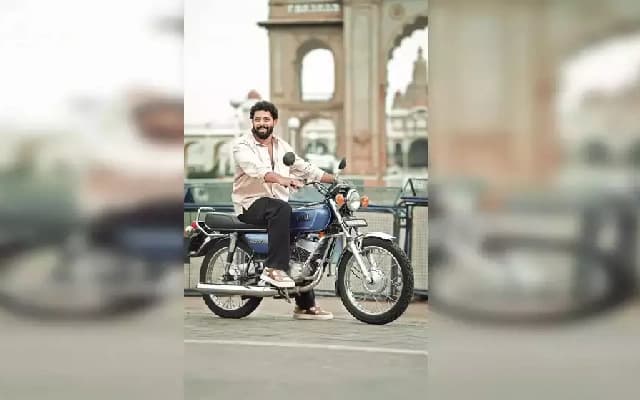 Actor Karthik Mahesh Reconnects with His Roots in Mysuru