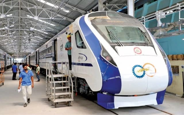 Ernakulam-Bengaluru Vande Bharat Train Service Commences Amid Mixed Reactions
