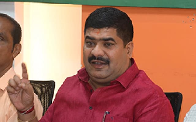 MLA Kamath Urges CM for Special Package to Address Rain Damage in Dakshina Kannada