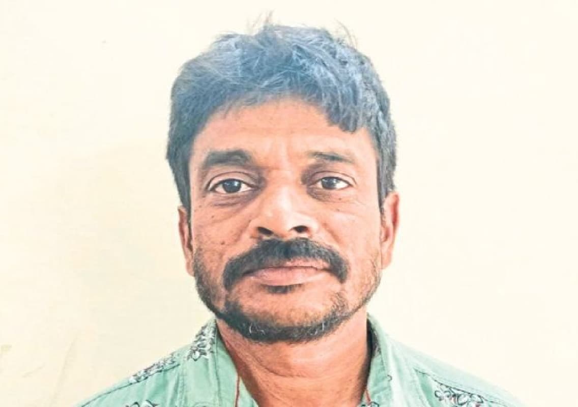 Hiriyadaka Police Apprehend Extortion Suspect After 18-Year Manhunt