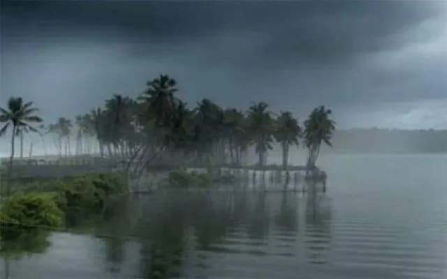 Karnataka Lakes Struggle Despite Monsoon Deluge