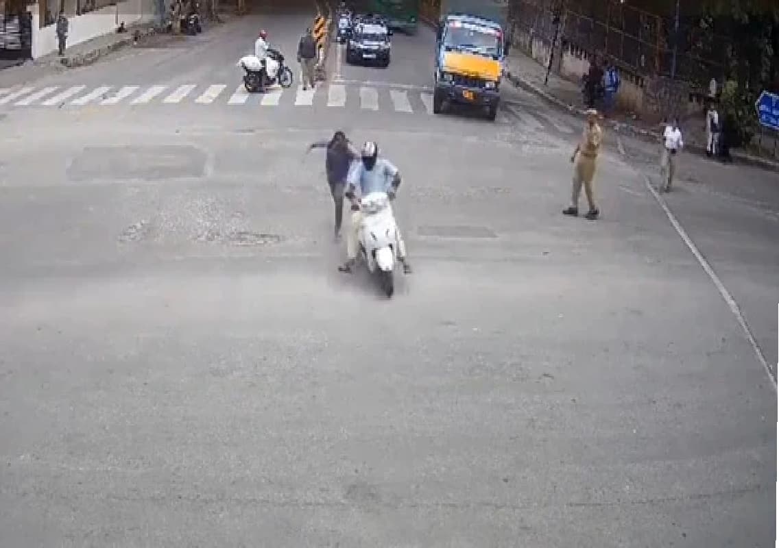 Constable Apprehends Suspect in Dramatic Pursuit at Bengaluru Junction