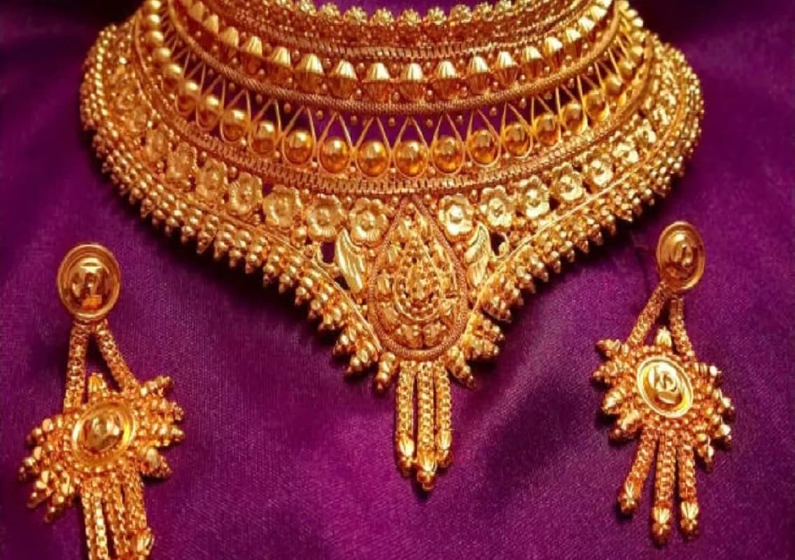 Bengaluru Police Arrest Ex-Domestic Worker After Stolen Necklace Seen in WhatsApp Pic