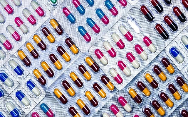 Karnataka Health Minister Issues Public Notice on Antimicrobial Resistance