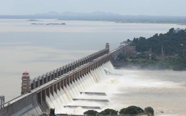 Karnataka Questions Water Allocation from Tungabhadra Dam Amid Discrepancies