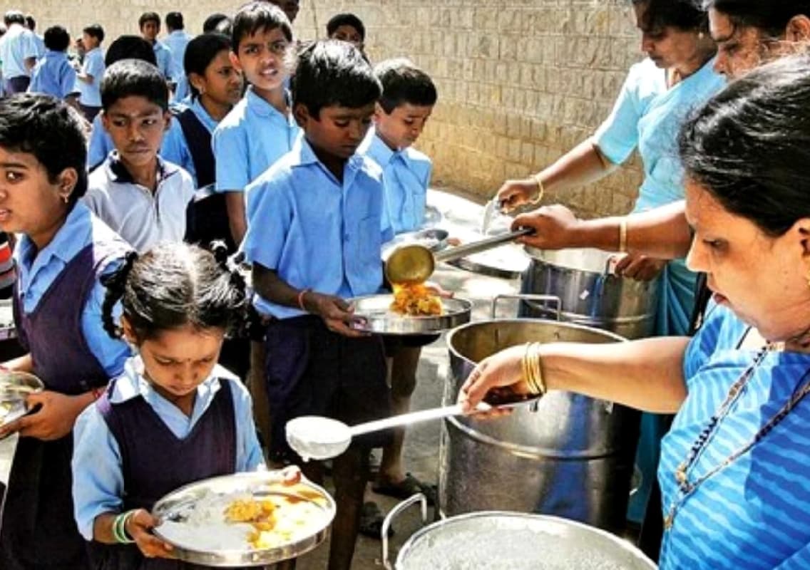 Students Affected by Food Poisoning in Chhatrapati Sambhajinagar