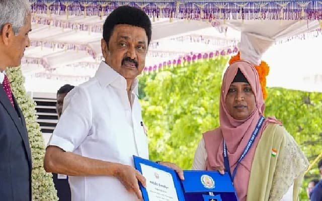 Brave Nurse Rescues 35 Lives Amid Wayanad Landslide, Receives Kalpana Chawla Award