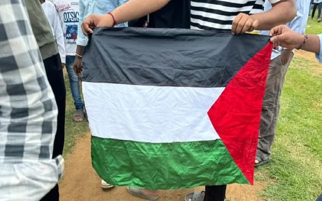 Independence Day Tensions as College Hoists Palestine’s Flag