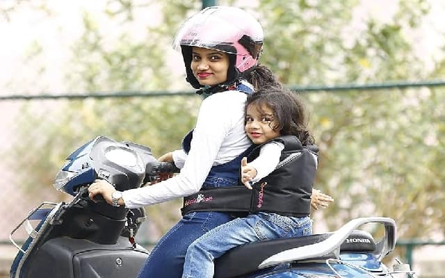 Mandatory Safety Harnesses for Children on Two-Wheelers Soon