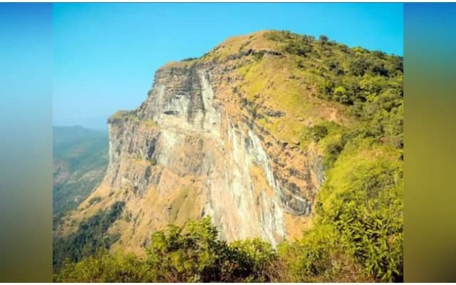 Viral Google Maps Image Sparks Concern at Rani Jhari Tourist Spot