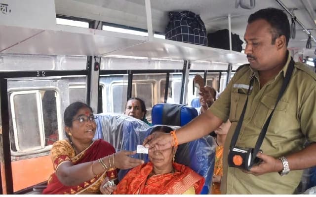 Karnataka Police Debunks False Free Travel Scheme for Women