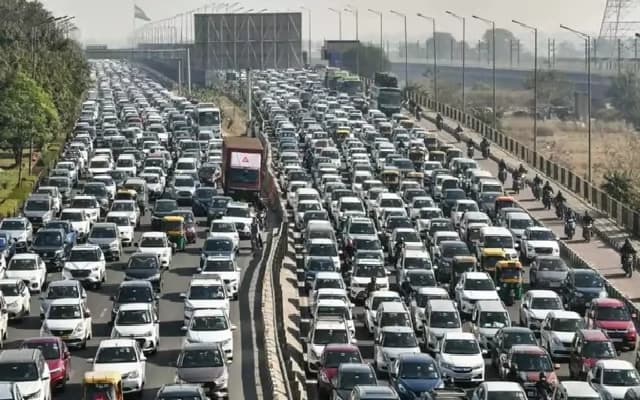Bengaluru Traffic Woes Reach Crisis Levels with Congestion Soaring to 1,638 km