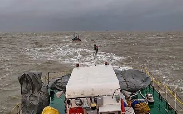 Cyclone Asna Wreaks Havoc in Karnataka: Heavy Rains Cause Widespread Damage
