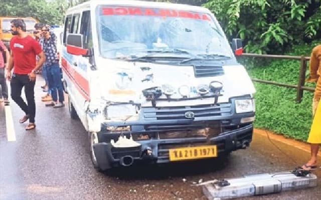 Ambulance-Carrying Child Collides with Truck on Mani-Mysuru Highway; Five Injured