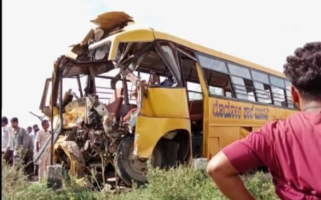 Two School Students Die, Three Severely Injured in Raichur Bus Collision