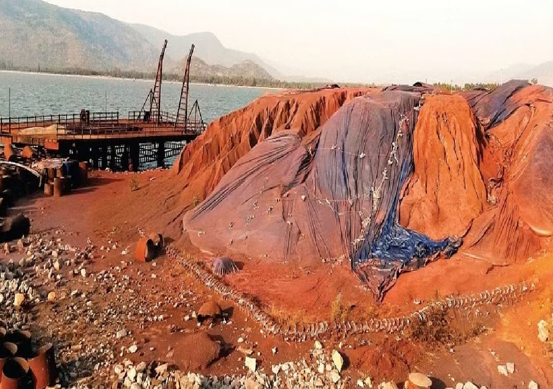 High Court Allows Partial Clearance of Iron Ore Stockpile in Karwar