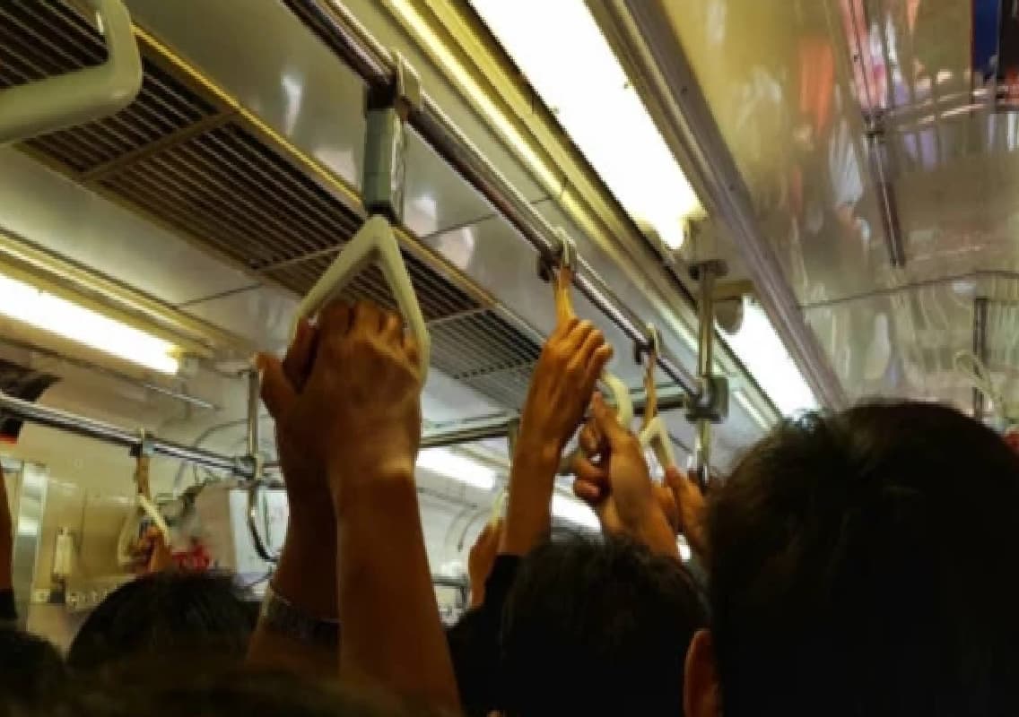 Bengaluru Man Causes 10-Minute Disruption on Namma Metro with ETS Prank