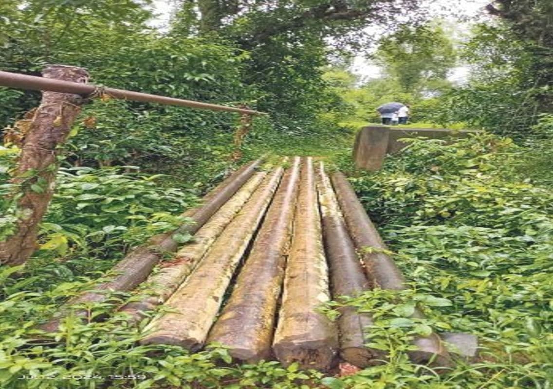 Concrete Footpaths and Footbridges to Transform Mangalore and Udupi Districts