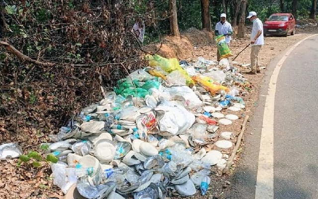 Waste Piles Mar Chikkamagaluru’s Scenic Beauty, Spark Hygiene Concerns