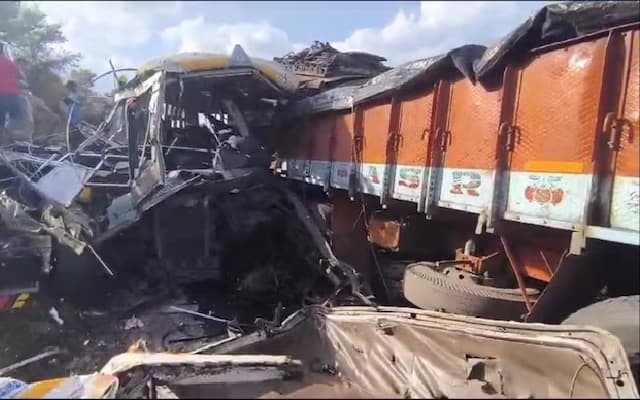 Chittoor Tragedy: Eight Dead, 30 Injured in Bus Collision on Bengaluru Highway
