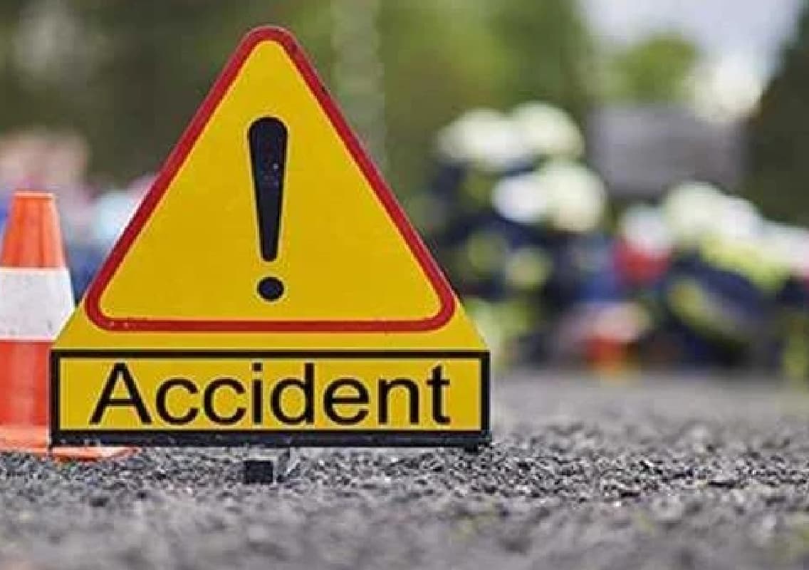 Speeding Car Hits Motorcycle in Mumbai, Killing One and Injuring Another