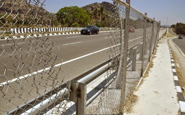Crimes Resurface on Mysuru-Bengaluru Highway: Family Escapes Robbery Near Mandya