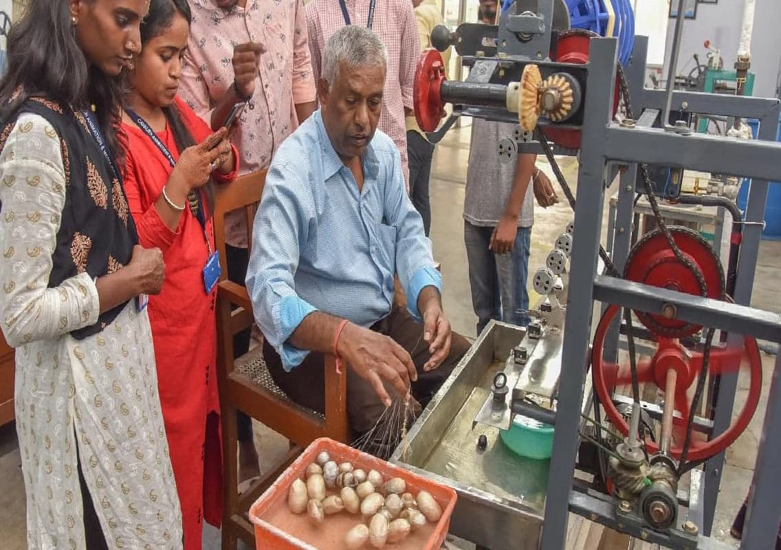 CSTRI to Introduce New Purity-Testing Technology for Silk Products