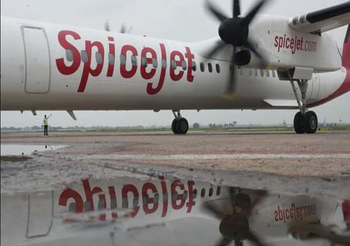 Supreme Court directs SpiceJet to return leased engines amid financial turmoil.