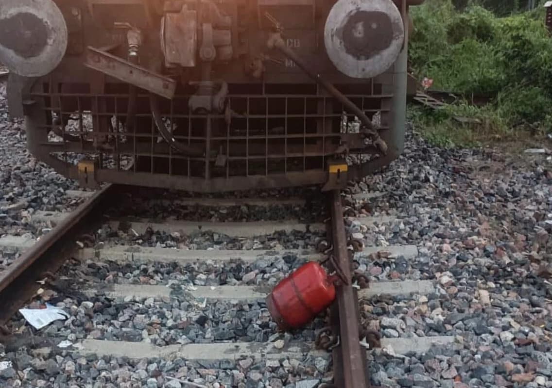 Third Attempt to Derail Train in Kanpur: Gas Cylinder Found on Tracks