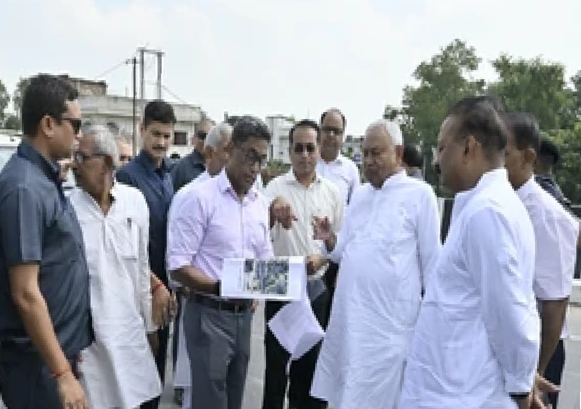 Nitish Kumar Urges Quick Completion of Patna-Gaya-Dobhi Highway