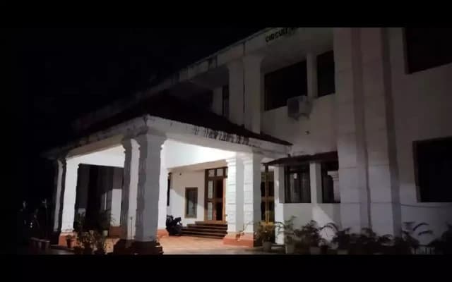 Mescom Cuts Power to Udupi Tourist Bungalow Over Unpaid Bills