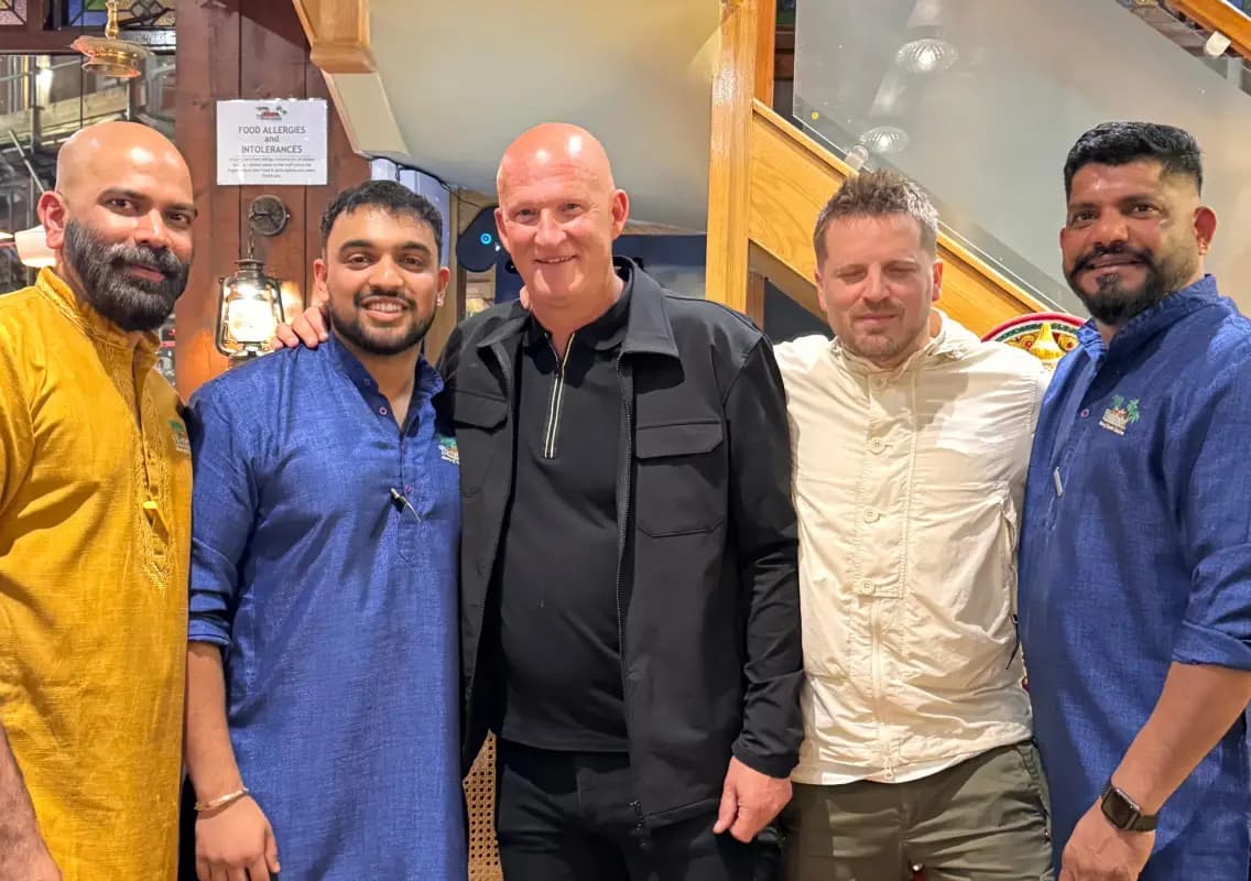 Leeds United Legend Simon Grayson Visits Tharavadu, Leeds with Kasabian’s Chris Edwards