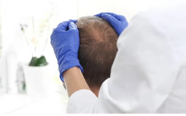 Tragic Incident in Ballari: Man Suffers Stroke After ‘Free Head Massage’ at Salon